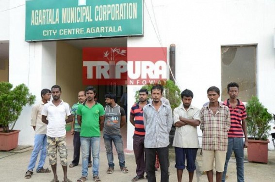 Poor Peopleâ€™s Govt ! AMC hired daily workers from Battala for Durga Puja works, Police lathicharged when workers demand wages : Resentment grips daily-workers  